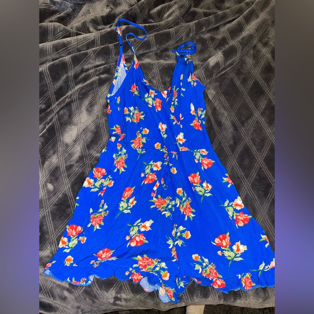 SUPER CUTE BLUE ROMPER